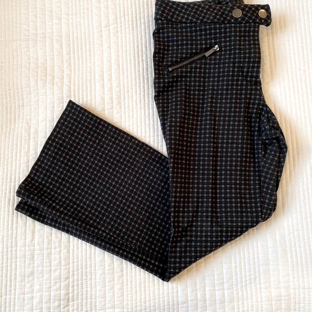 Kick flare ankle pants